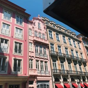 Meet your Posher, Maya